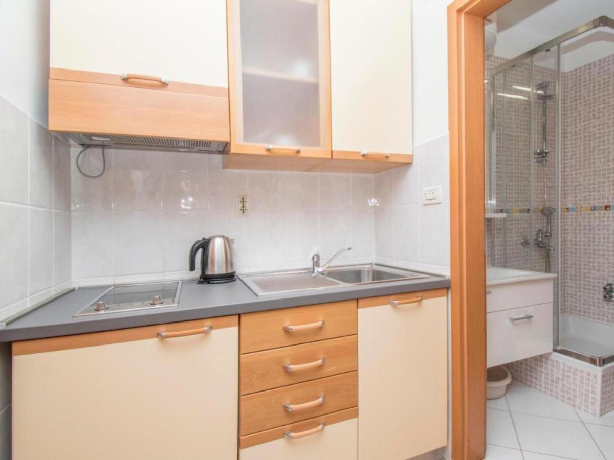 Apartments Antonio Tučepi Eksteriør billede