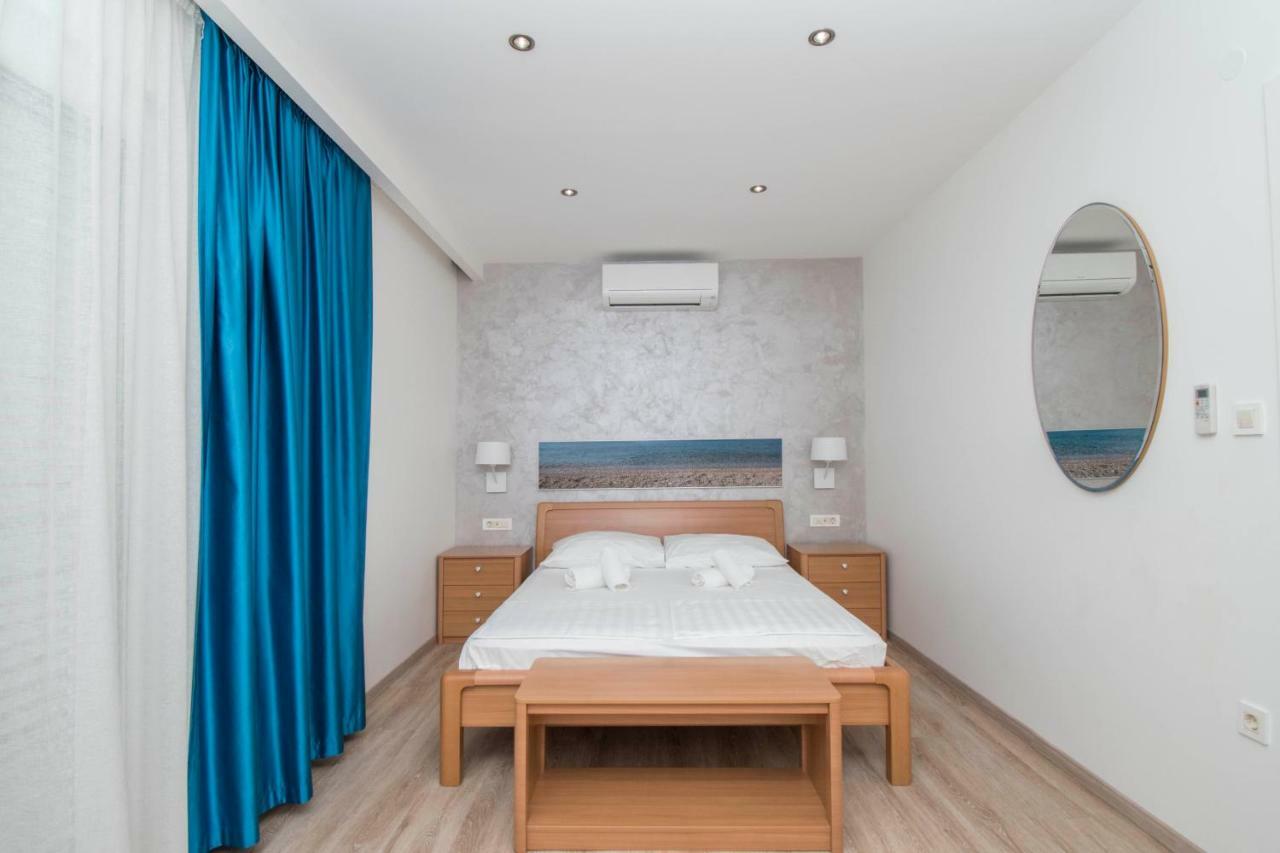 Apartments Antonio Tučepi Eksteriør billede